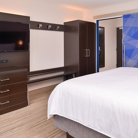 Holiday Inn Express & Suites - Olathe West By Ihg Екстер'єр фото