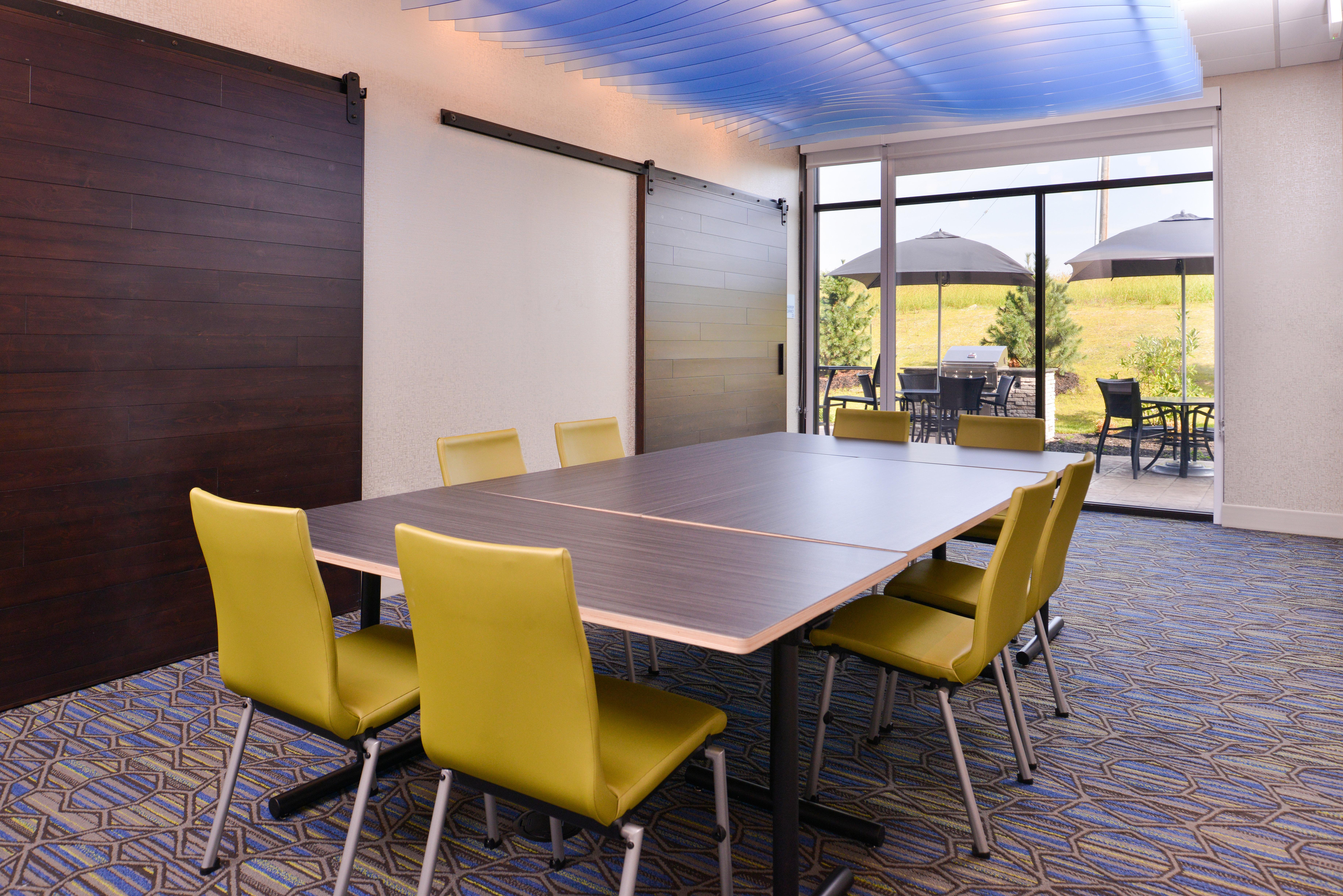 Holiday Inn Express & Suites - Olathe West By Ihg Екстер'єр фото