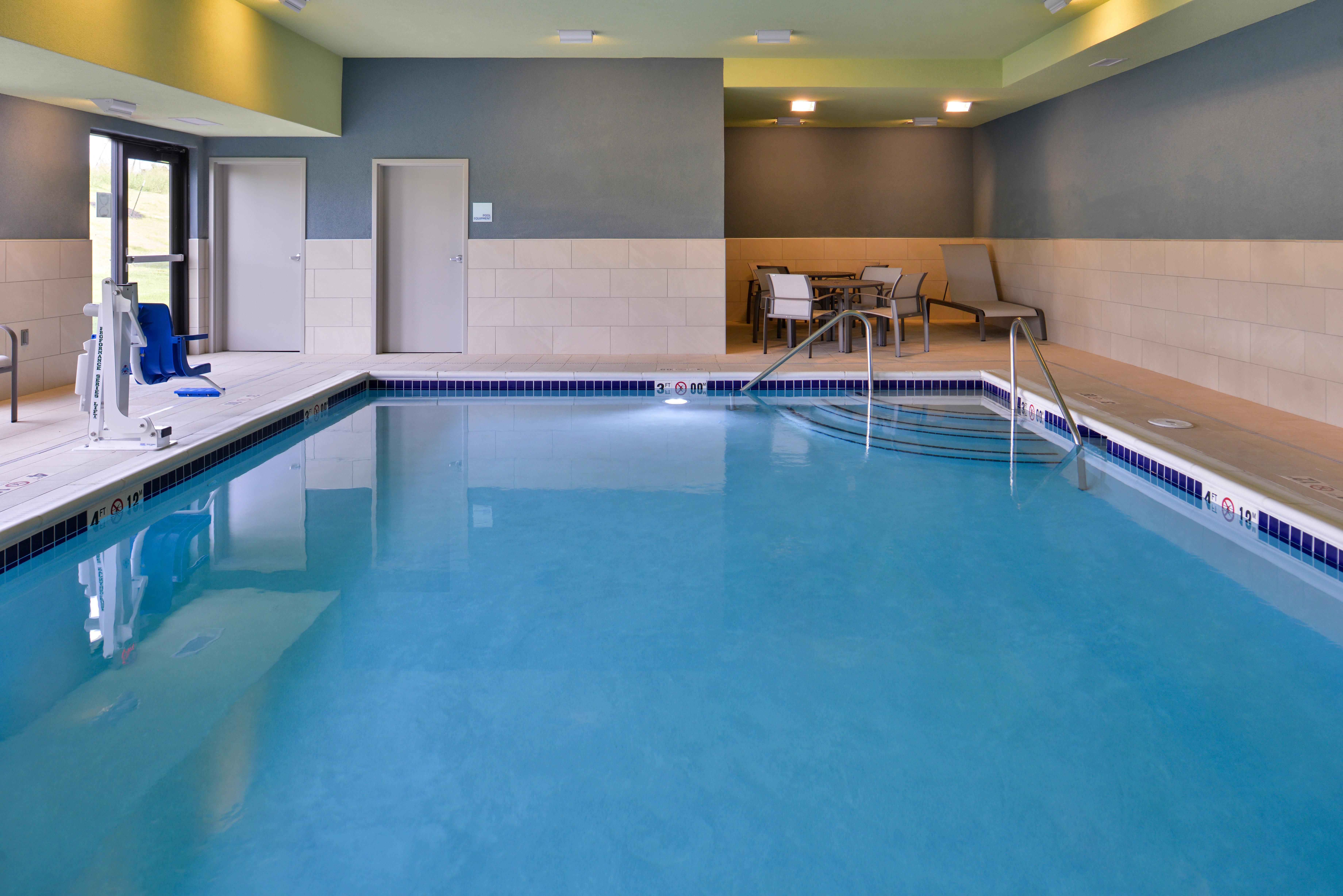 Holiday Inn Express & Suites - Olathe West By Ihg Екстер'єр фото