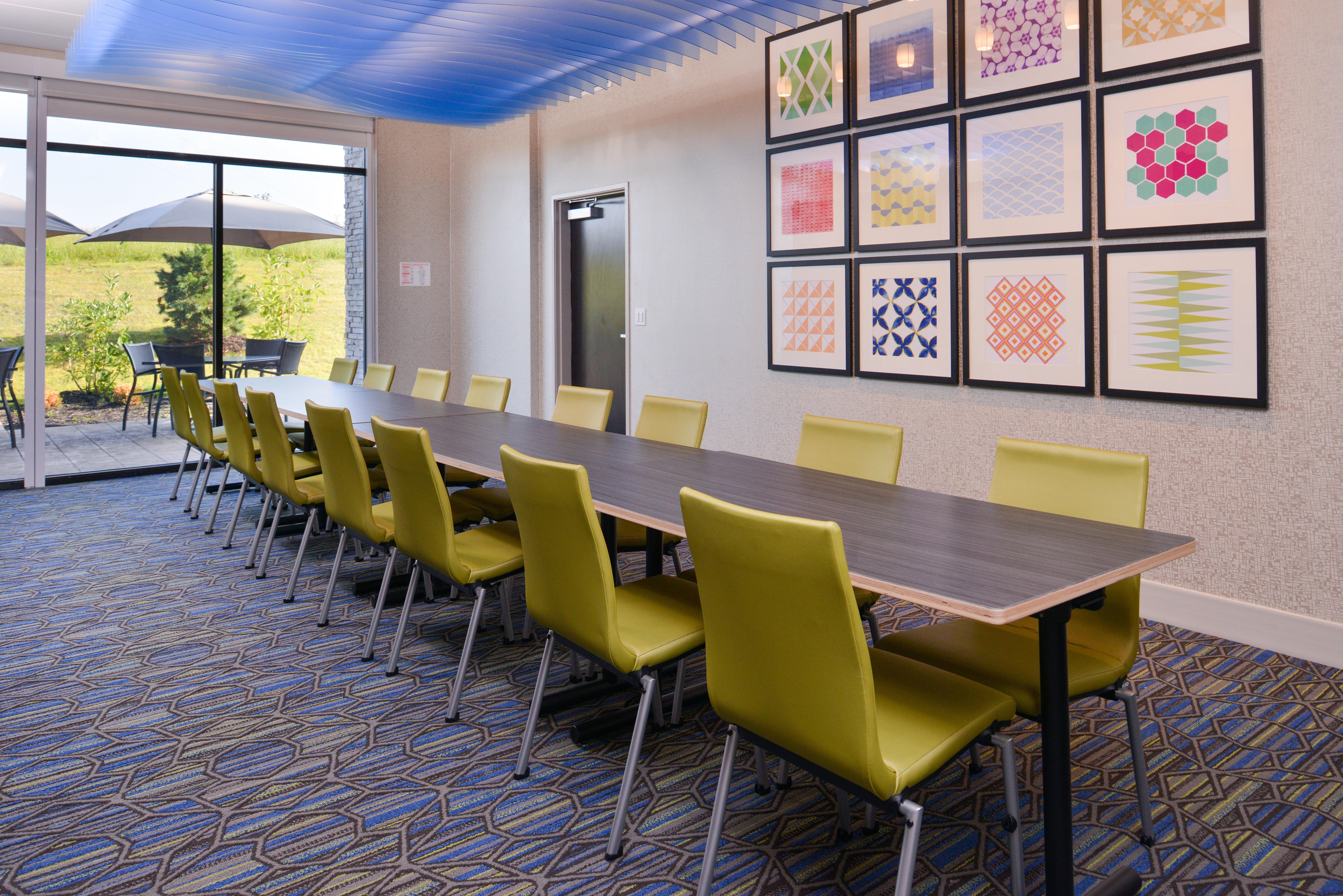 Holiday Inn Express & Suites - Olathe West By Ihg Екстер'єр фото